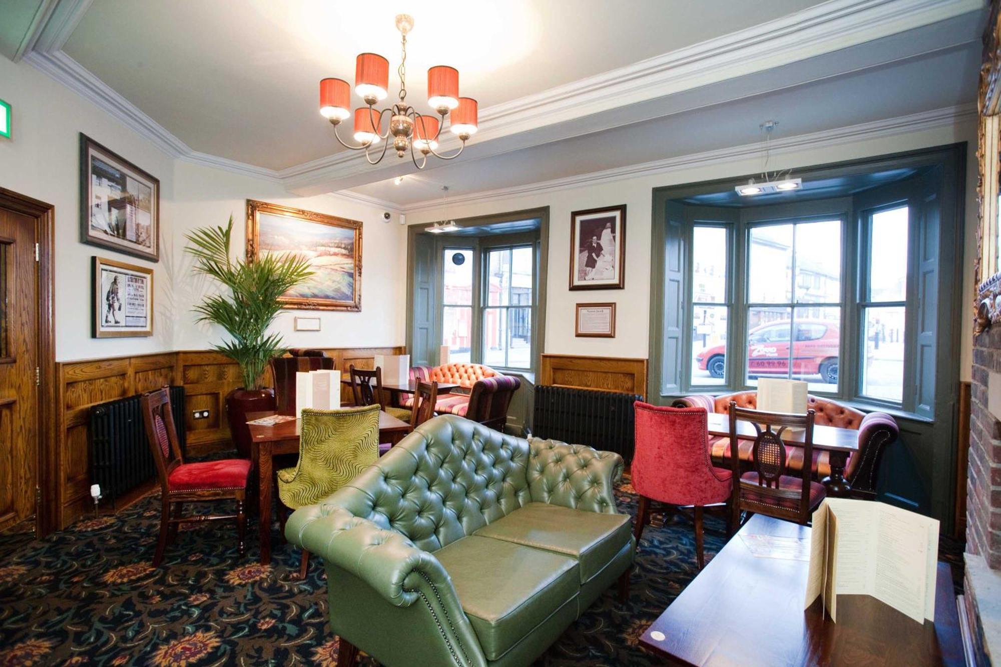 The Unicorn Hotel Wetherspoon Ріпон Екстер'єр фото