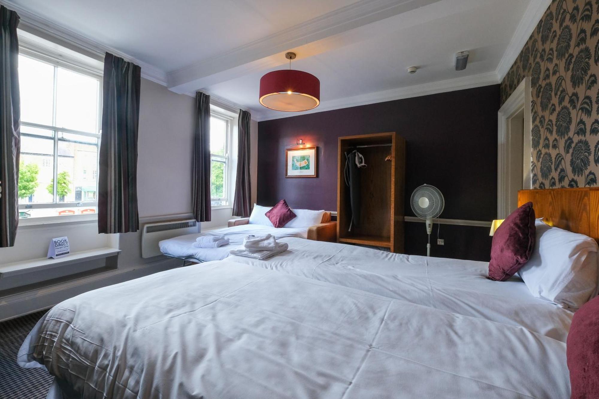 The Unicorn Hotel Wetherspoon Ріпон Екстер'єр фото
